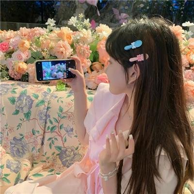 呢个校园选乜鬼